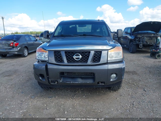 12675698 :رقم المزاد ، 1N6AA0EC0FN508109 vin ، 2015 Nissan Titan مزاد بيع