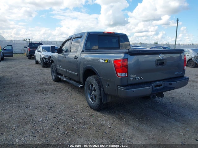 12675698 :رقم المزاد ، 1N6AA0EC0FN508109 vin ، 2015 Nissan Titan مزاد بيع