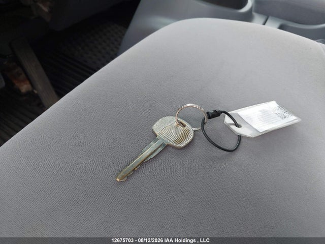 12675703 :رقم المزاد ، JALE5W165N7301597 vin ، 2022 Isuzu Nrr مزاد بيع