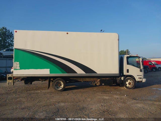 12675703 :رقم المزاد ، JALE5W165N7301597 vin ، 2022 Isuzu Nrr مزاد بيع