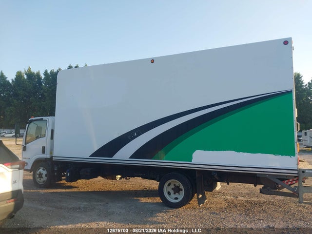 12675703 :رقم المزاد ، JALE5W165N7301597 vin ، 2022 Isuzu Nrr مزاد بيع