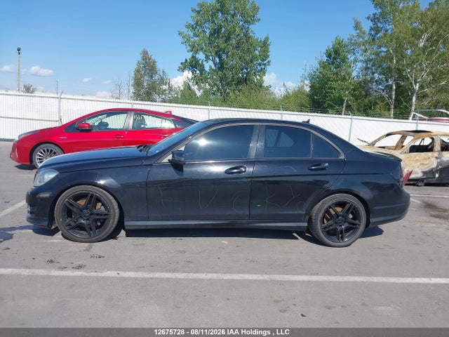 Продажа на аукционе авто 2012 Mercedes-benz C 350 4matic, vin: WDDGF8JB7CA637872, номер лота: 12675728