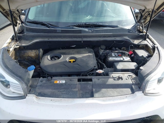 KIA SOUL + 2017 KNDJP3A56H7490166 Image 10