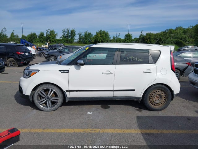 KIA SOUL + 2017 KNDJP3A56H7490166 Image 15