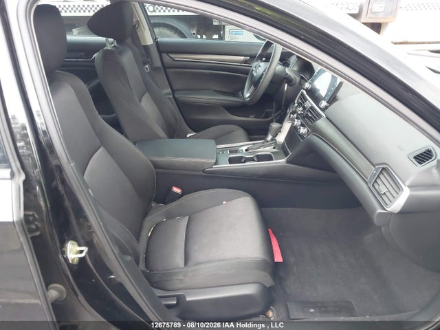 Продажа на аукционе авто 2020 Honda Accord, vin: 1HGCV1F13LA801820, номер лота: 12675789