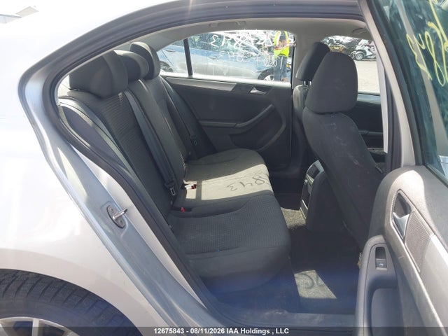 3VW167AJ6GM306367 Volkswagen JETTA S