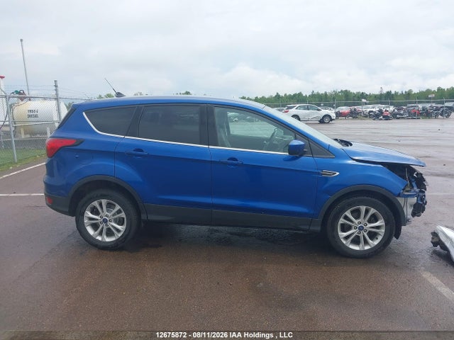 2019 Ford Escape Se მანქანა იყიდება აუქციონზე, vin: 1FMCU0GD4KUC11977, აუქციონის ნომერი: 12675872