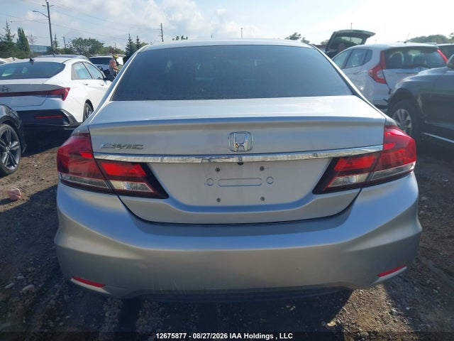 Honda Civic 2015 2HGFB2F48FH058146 Image 16