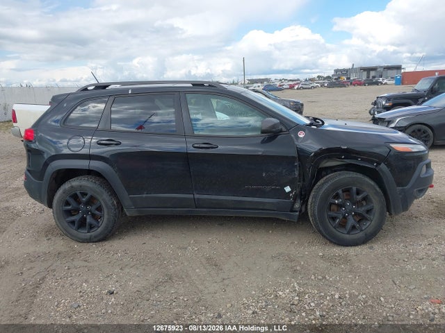 Продаж на аукціоні авто 2015 Jeep Cherokee Trailhawk, vin: 1C4PJMBS2FW724859, номер лоту: 12675923