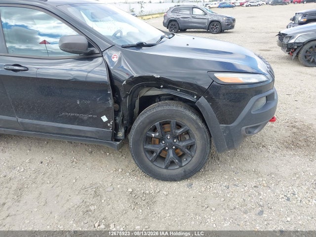 Продаж на аукціоні авто 2015 Jeep Cherokee Trailhawk, vin: 1C4PJMBS2FW724859, номер лоту: 12675923