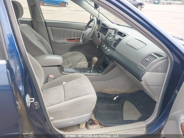 12675984 :رقم المزاد ، 4T1BE32K95U386570 vin ، 2005 Toyota Camry Le/se مزاد بيع