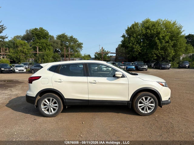 12676008 :رقم المزاد ، JN1BJ1CP5JW154600 vin ، 2018 Nissan Rogue Sport S/sv/sl مزاد بيع