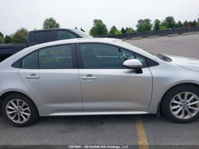 Toyota COROLLA LE 2022 5YFBPMBEXNP286117 Image 13