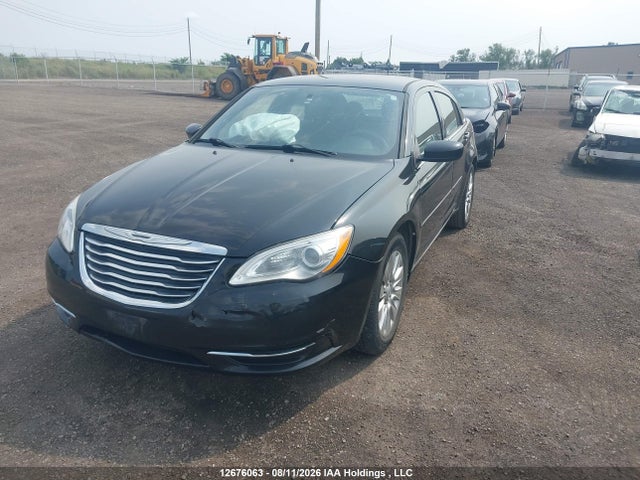 12676063 :رقم المزاد ، 1C3CCBAB4DN543641 vin ، 2013 Chrysler 200 Lx مزاد بيع