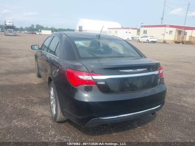 12676063 :رقم المزاد ، 1C3CCBAB4DN543641 vin ، 2013 Chrysler 200 Lx مزاد بيع