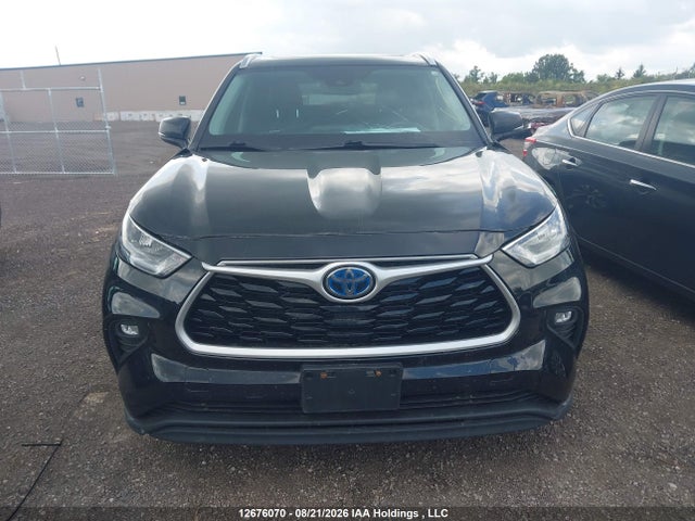 2021 Toyota Highlander მანქანა იყიდება აუქციონზე, vin: 5TDGBRCH4MS518632, აუქციონის ნომერი: 12676070