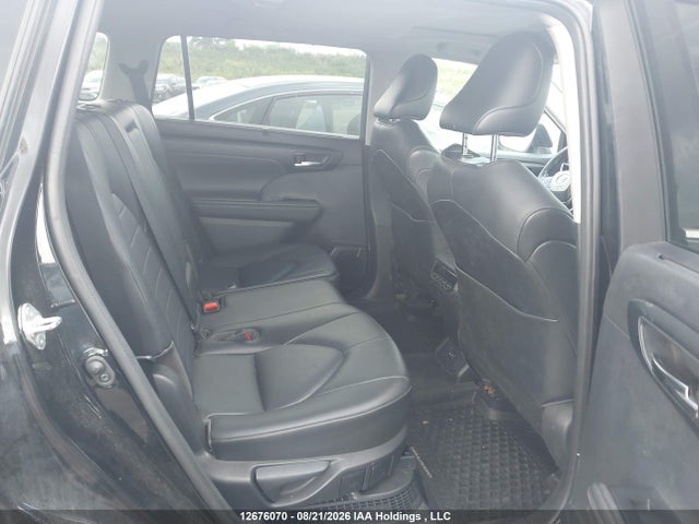 2021 Toyota Highlander მანქანა იყიდება აუქციონზე, vin: 5TDGBRCH4MS518632, აუქციონის ნომერი: 12676070