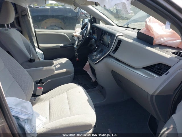 Toyota Sienna L 2020 5TDZZ3DC2LS044263 Image 5