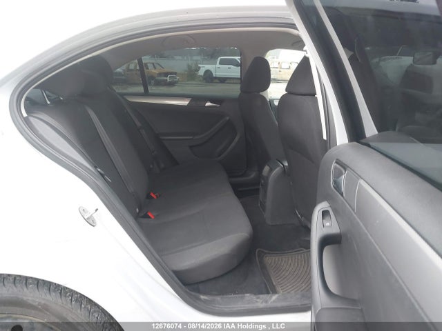 2017 Volkswagen Jetta 1.4 Tsi Trendline+ მანქანა იყიდება აუქციონზე, vin: 3VW2B7AJ9HM264293, აუქციონის ნომერი: 12676074