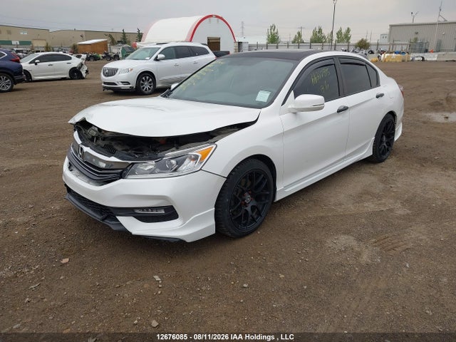 12676085 :رقم المزاد ، 1HGCR2E56HA809920 vin ، 2017 Honda Accord Sport مزاد بيع
