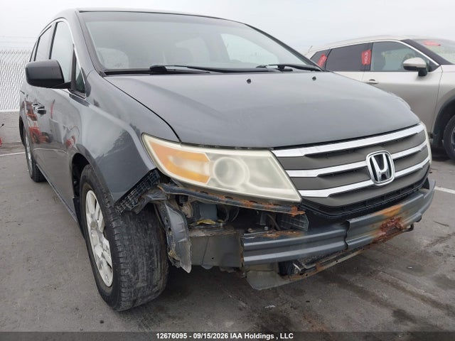 12676095 :رقم المزاد ، 5FNRL5H24BB505920 vin ، 2011 Honda Odyssey مزاد بيع