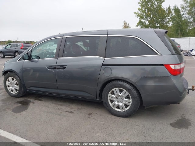 12676095 :رقم المزاد ، 5FNRL5H24BB505920 vin ، 2011 Honda Odyssey مزاد بيع