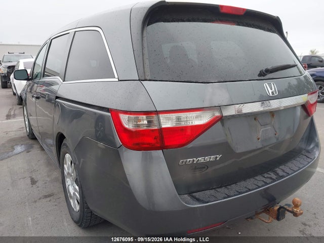 12676095 :رقم المزاد ، 5FNRL5H24BB505920 vin ، 2011 Honda Odyssey مزاد بيع