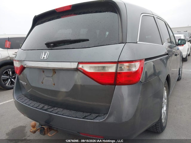 12676095 :رقم المزاد ، 5FNRL5H24BB505920 vin ، 2011 Honda Odyssey مزاد بيع