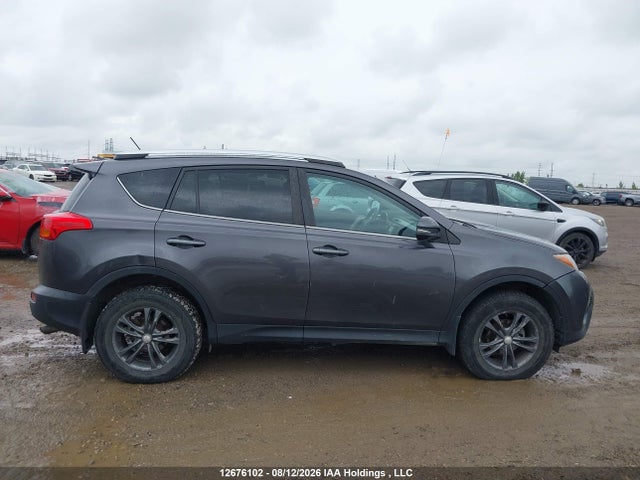 2T3BFREV1FW316964 Toyota RAV4 LE