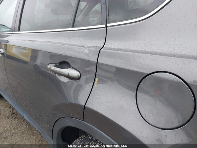 2T3BFREV1FW316964 Toyota RAV4 LE