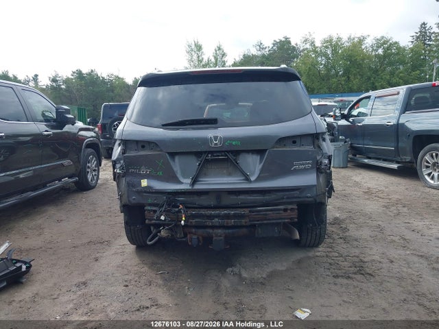 Honda Pilot Touring 2017 5FNYF6H94HB501431 Image 17