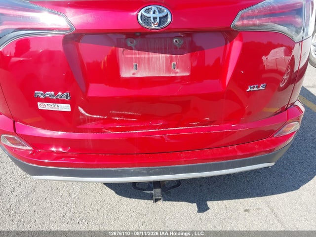 2016 Toyota Rav4 Xle მანქანა იყიდება აუქციონზე, vin: 2T3WFREV4GW264121, აუქციონის ნომერი: 12676110