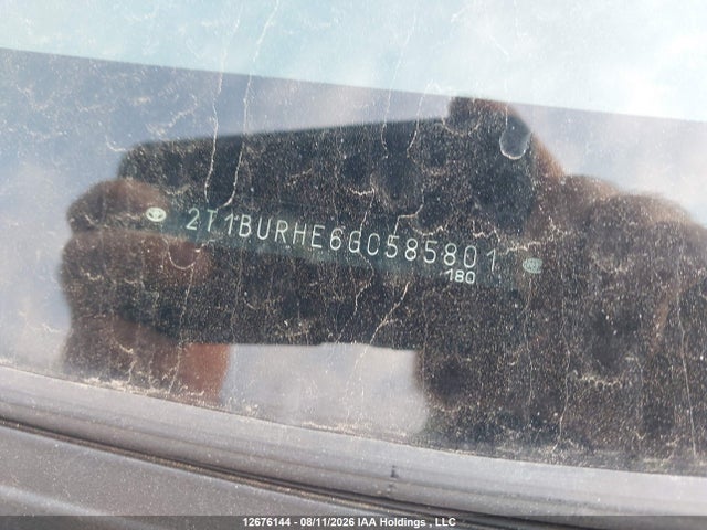 2T1BURHE6GC585801 Toyota COROLLA LE