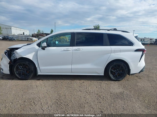 5TDGSKFC8SS159919 Toyota Sienna Le/xse/limited/platinum