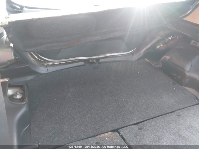 VNKKTUD38KA102372 Toyota YARIS LE
