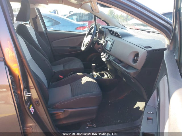 VNKKTUD38KA102372 Toyota YARIS LE