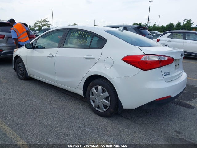 2015 Kia Forte 1.8l Lx/1.8l Lx+/lx+ Winter Edition მანქანა იყიდება აუქციონზე, vin: KNAFK4A62F5437084, აუქციონის ნომერი: 12671354