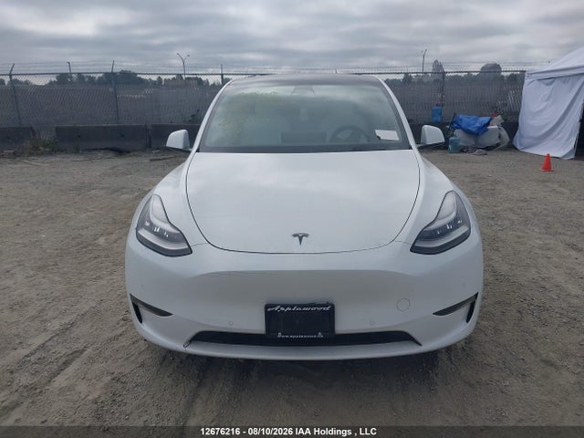 Tesla Model Y 2020 5YJYGDEF9LF052171 Image 10