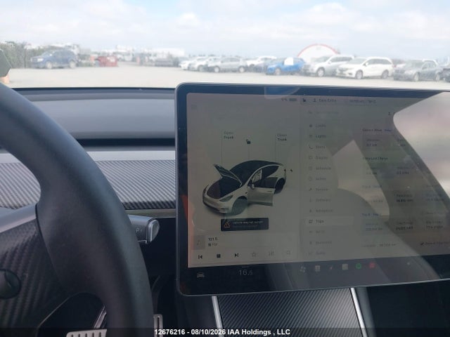 Tesla Model Y 2020 5YJYGDEF9LF052171 Image 7