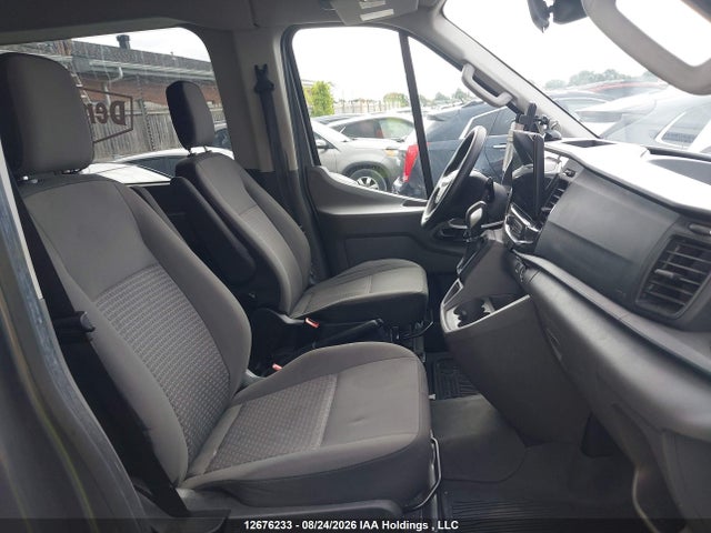 12676233 :رقم المزاد ، 1FBVU4X8XRKA42727 vin ، 2024 Ford Transit-350 Passenger Xlt مزاد بيع