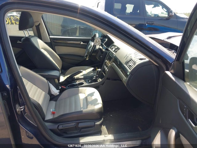 Продажа на аукционе авто 2015 Volkswagen Passat 1.8 Tsi Comfortline, vin: 1VWBS7A36FC073480, номер лота: 12671635