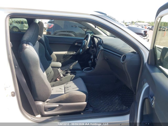 Scion TC 2016 JTKJF5C73GJ014688 Image 5