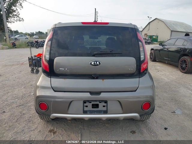 KIA Soul 2017 KNDJP3A52H7496160 Image 16
