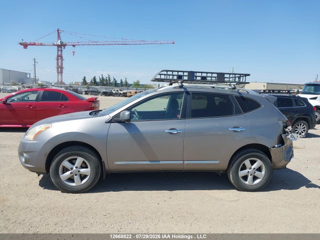 2013 Nissan Rogue S მანქანა იყიდება აუქციონზე, vin: JN8AS5MV5DW112804, აუქციონის ნომერი: 12668822