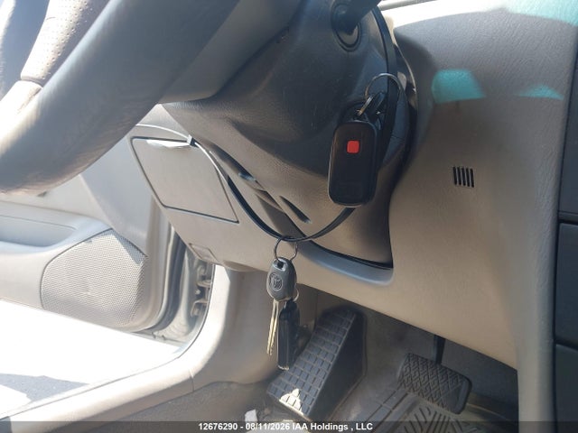 12676290 :رقم المزاد ، 2T1BR32E46C564905 vin ، 2006 Toyota Corolla مزاد بيع
