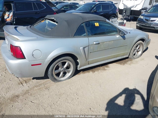 12676310 :رقم المزاد ، 1FAFP45X5XF211579 vin ، 1999 Ford Mustang Gt مزاد بيع