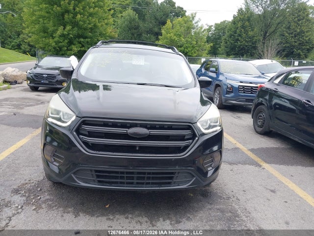 Продаж на аукціоні авто 2017 Ford Escape Se, vin: 1FMCU0GD5HUD22577, номер лоту: 12676466