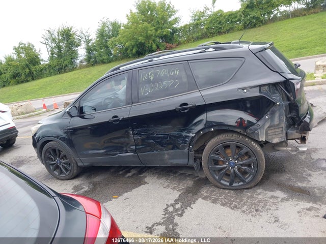 Продаж на аукціоні авто 2017 Ford Escape Se, vin: 1FMCU0GD5HUD22577, номер лоту: 12676466