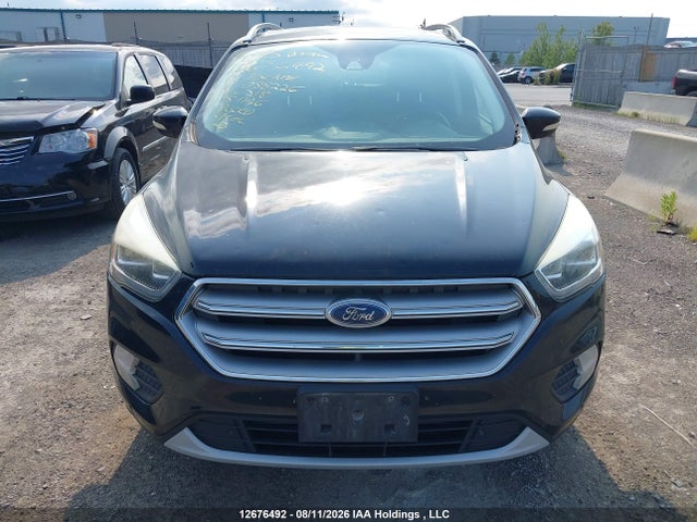 12676492 :رقم المزاد ، 1FMCU9J98HUD88226 vin ، 2017 Ford Escape Titanium مزاد بيع