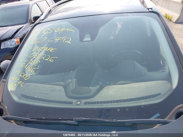 12676492 :رقم المزاد ، 1FMCU9J98HUD88226 vin ، 2017 Ford Escape Titanium مزاد بيع